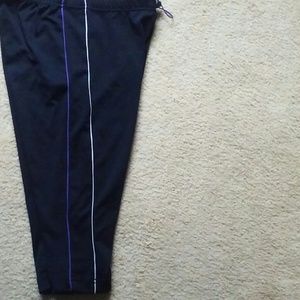 Athletic Works Yoga Capri Black